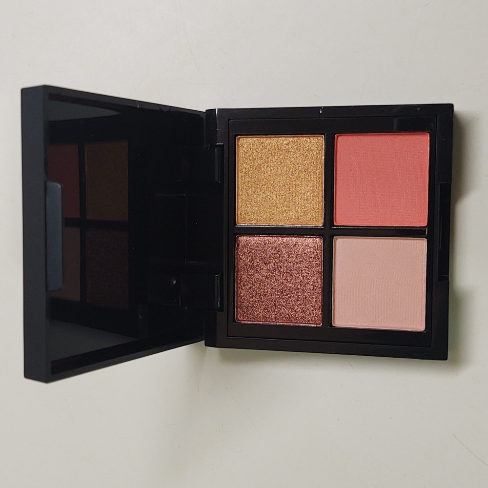 YC Collection eyeshadow quad